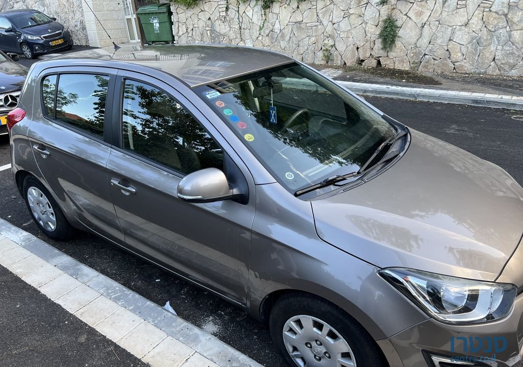 2013' Hyundai i20 יונדאי photo #2