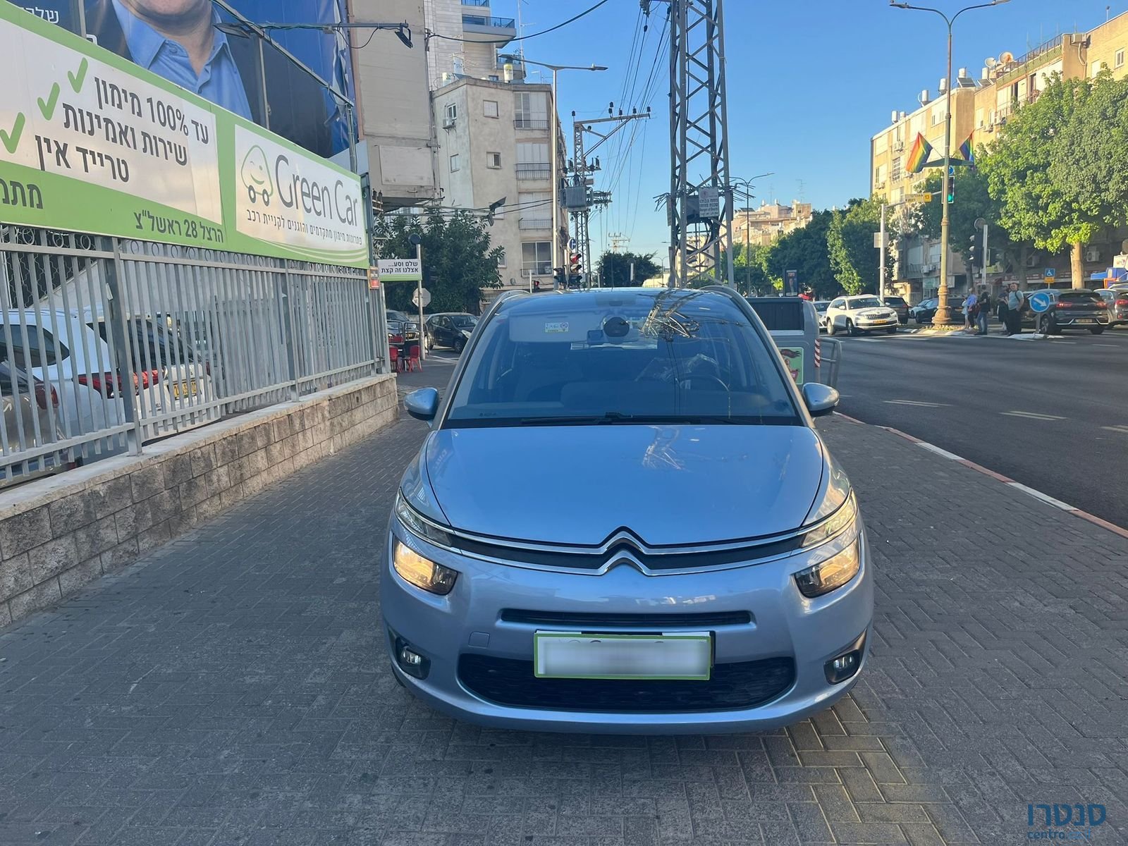 2017' Citroen C4 Picasso photo #2
