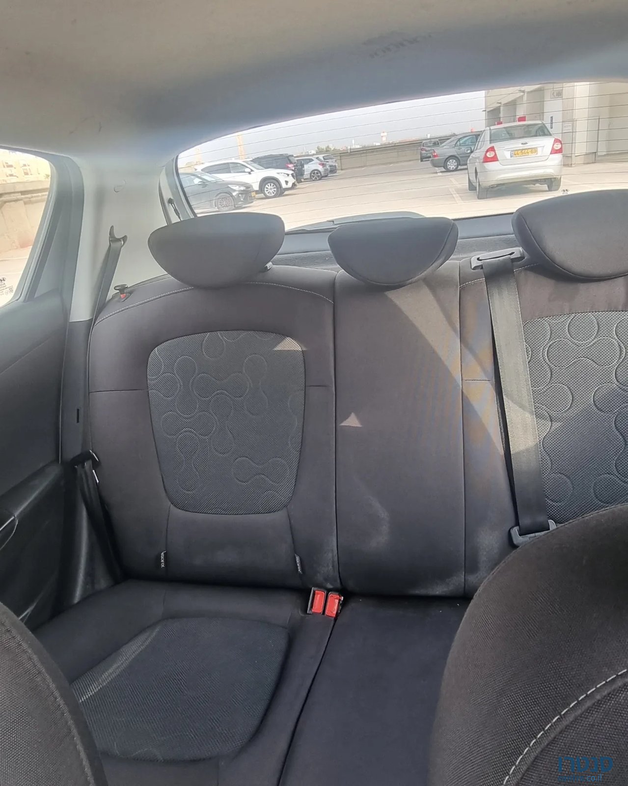 2009' Hyundai i20 photo #6