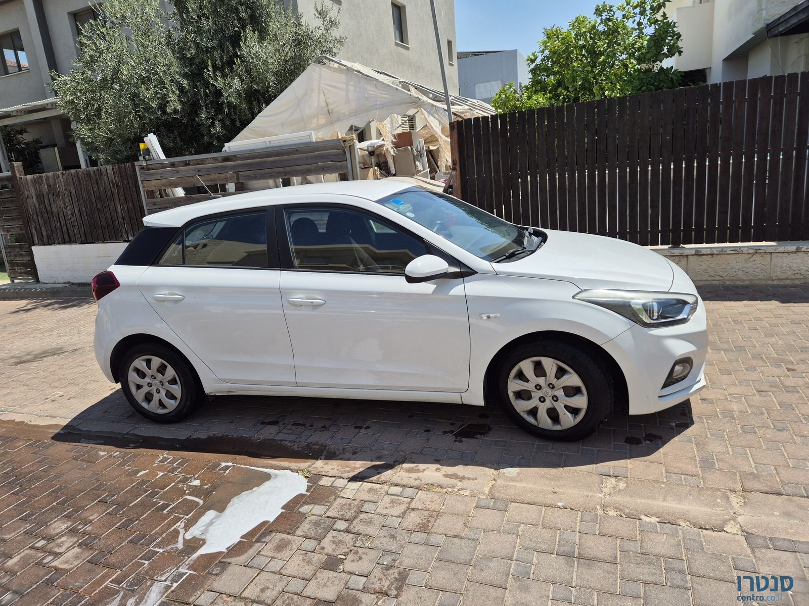 2020' Hyundai I20 Cross יונדאי photo #3