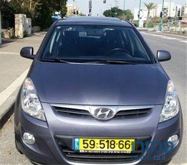 2009' Hyundai i20 החדשה פרימיום photo #3