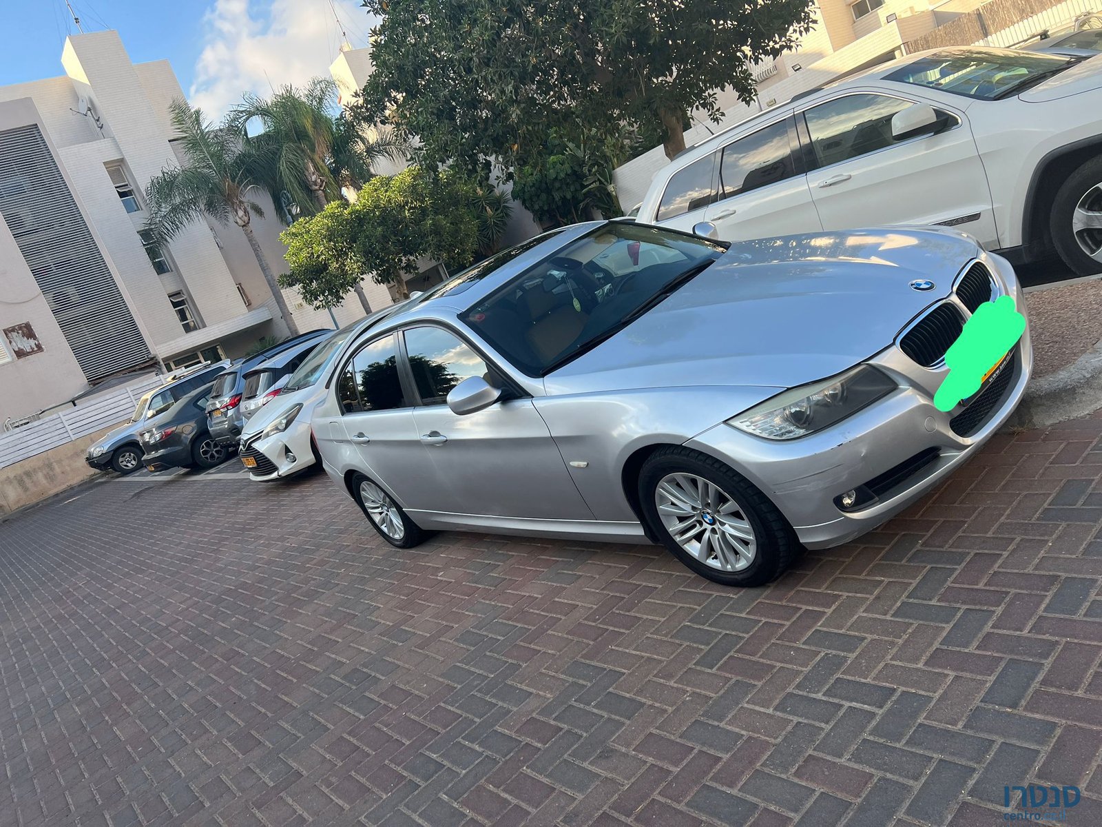 2011' BMW 318 ב.מ.וו photo #1