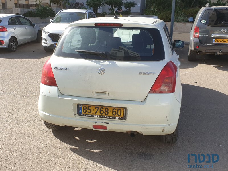 2007' Suzuki Swift סוזוקי סוויפט photo #4