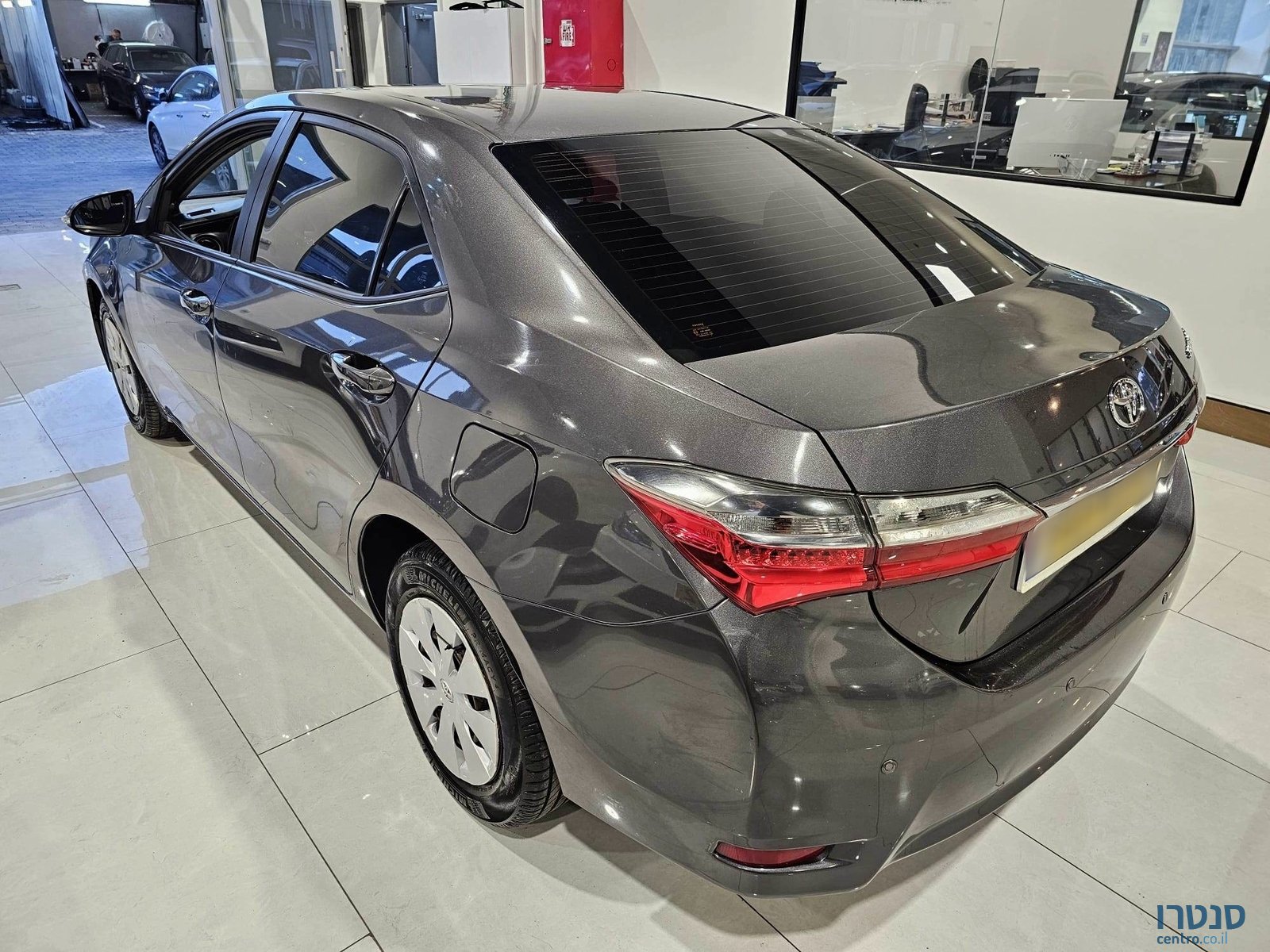 2017' Toyota Corolla photo #4