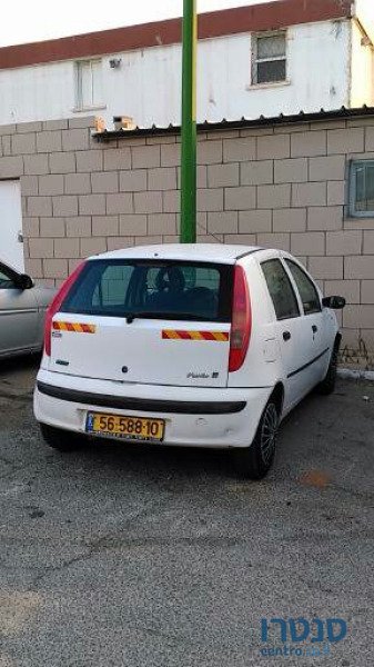 2001' Fiat Punto photo #1