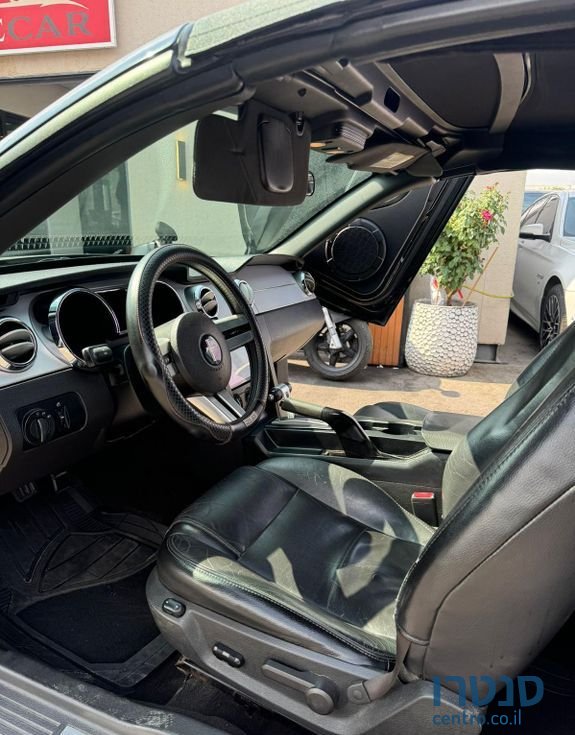 2008' Ford Mustang פורד מוסטנג photo #4