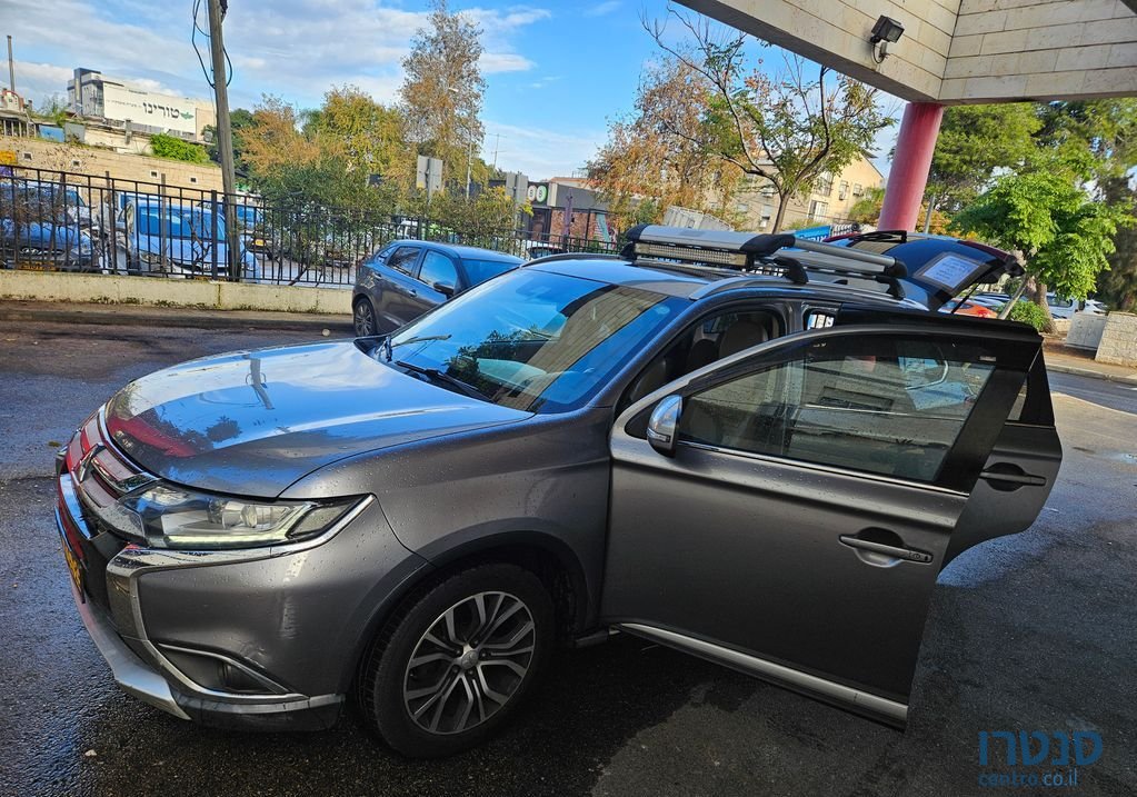 2017' Mitsubishi Outlander מיצובישי אאוטלנדר photo #1