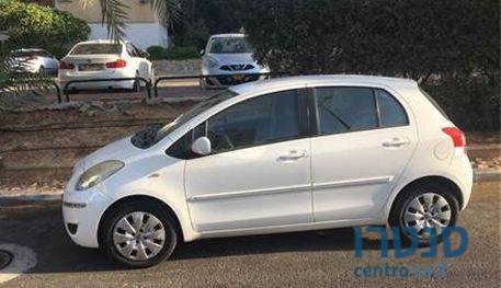 2010' Toyota Yaris טויוטה יאריס photo #2