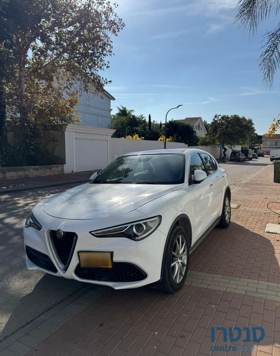 2018' Alfa Romeo Stelvio אלפא רומיאו סטלביו photo #5