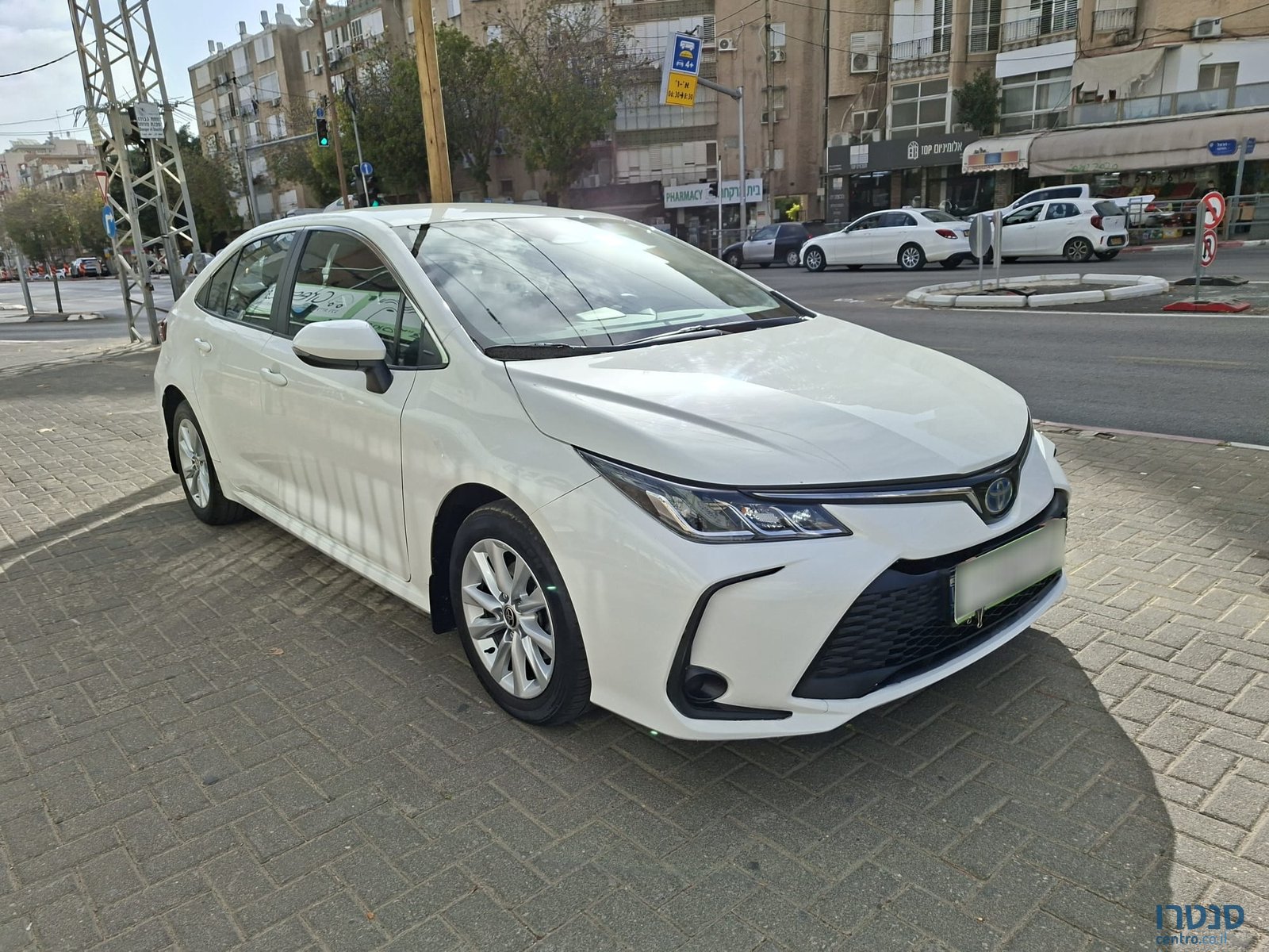 2023' Toyota Corolla photo #6