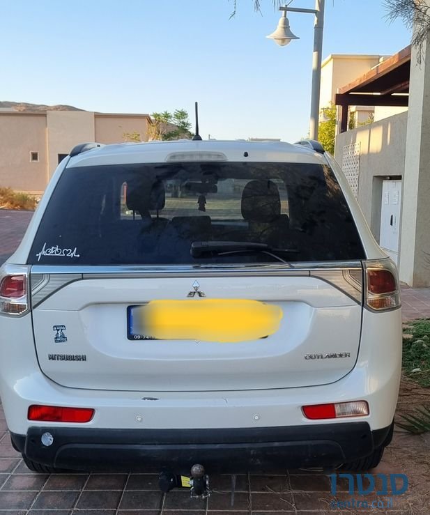 2013' Mitsubishi Outlander מיצובישי אאוטלנדר photo #4