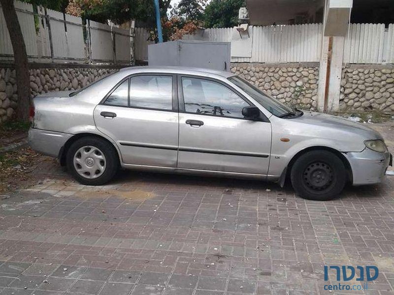 2002' Mazda 323 מאזדה photo #2