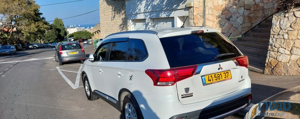 2016' Mitsubishi Outlander מיצובישי אאוטלנדר photo #5