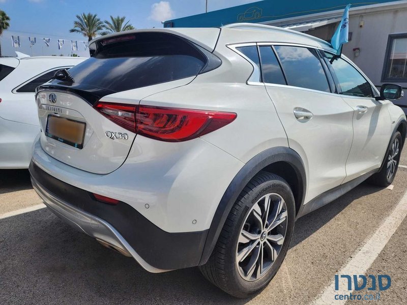 2019' Infiniti QX30 אינפיניטי photo #5