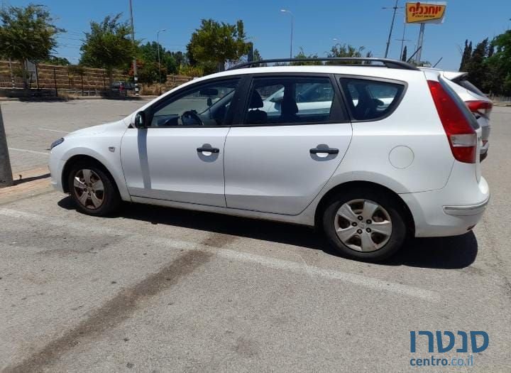 2009' Hyundai i30 יונדאי photo #1