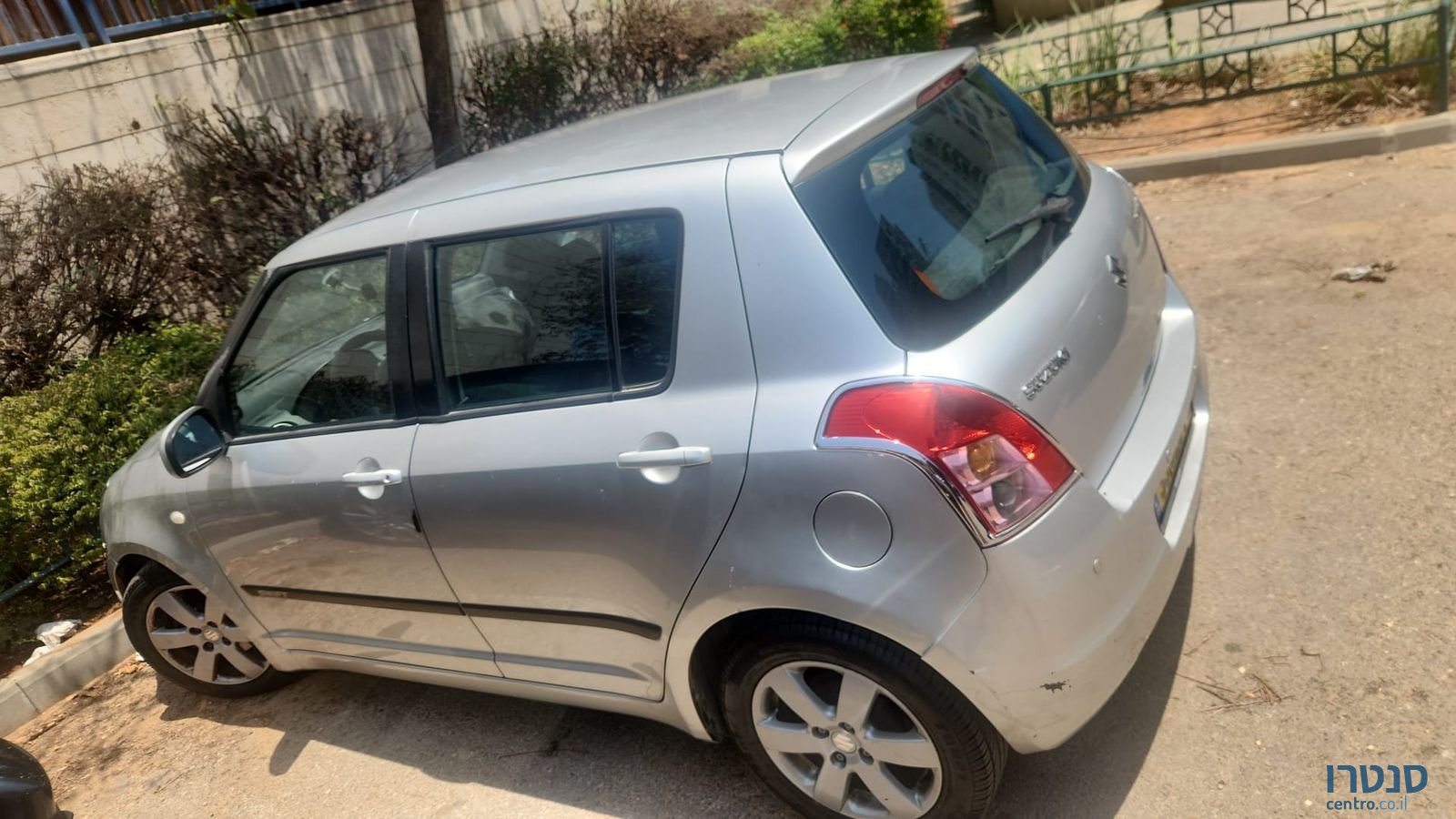 2010' Suzuki Swift סוזוקי סוויפט photo #1