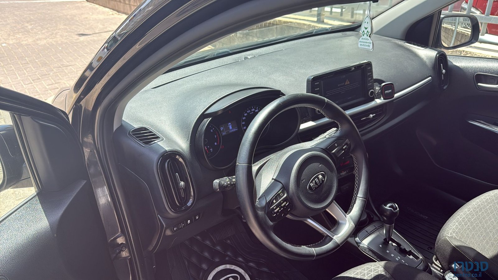 2017' Kia Picanto photo #2