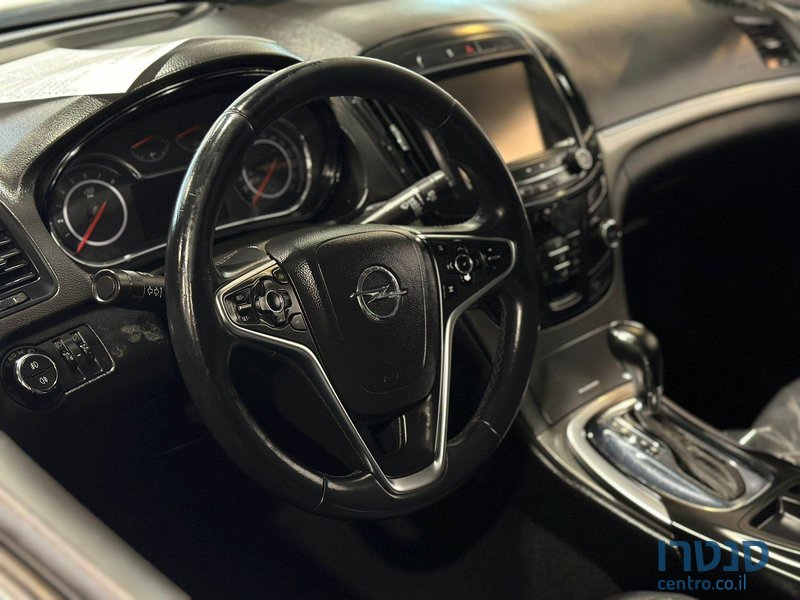 2015' Opel Insignia photo #6