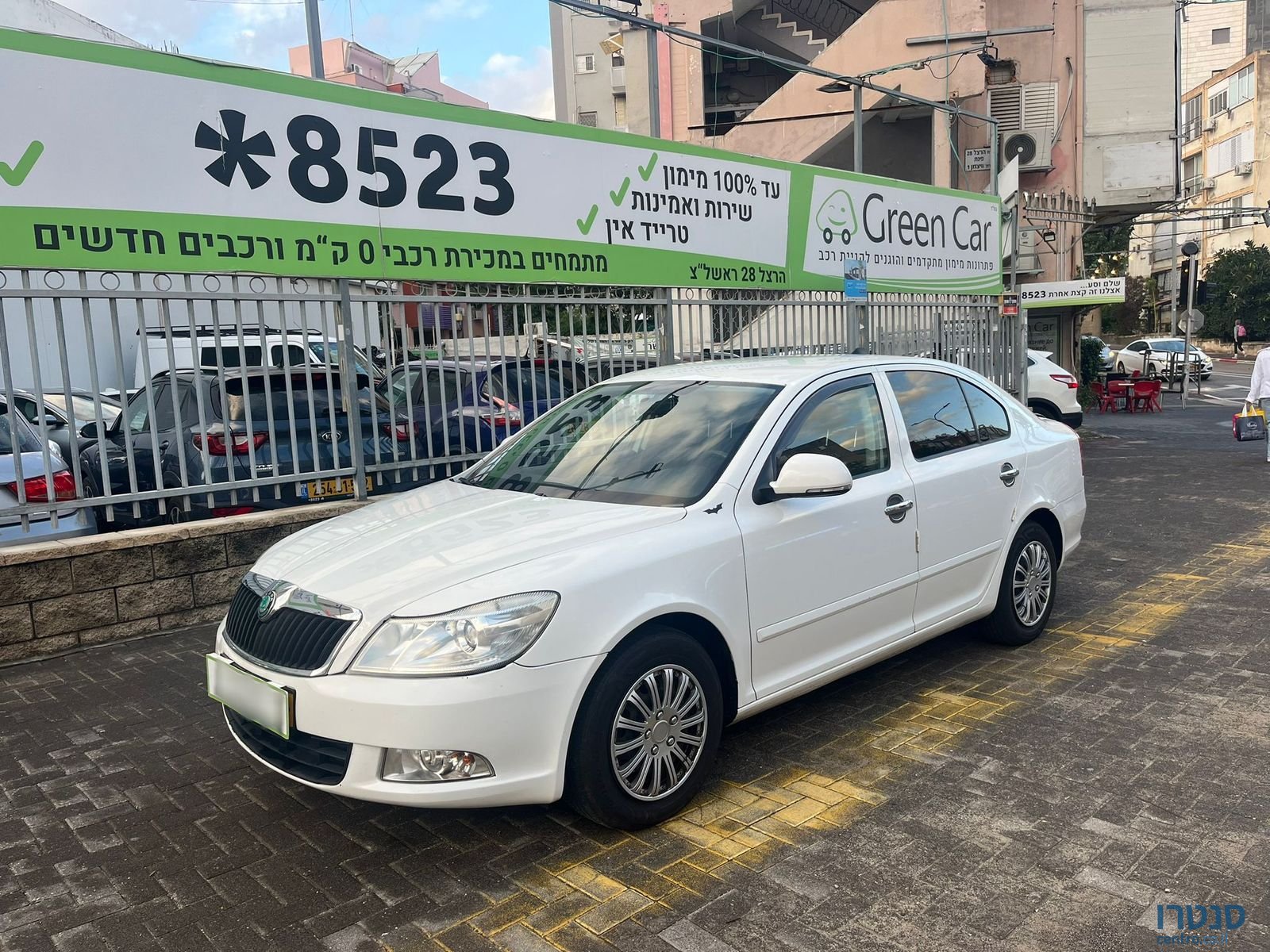 2013' Skoda Octavia photo #1