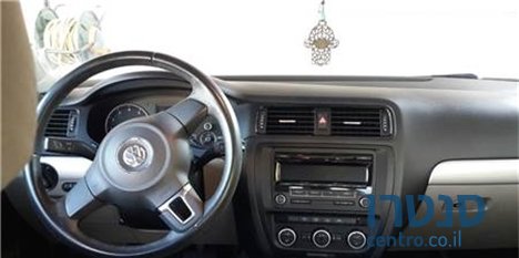 2013' Volkswagen Golf photo #3