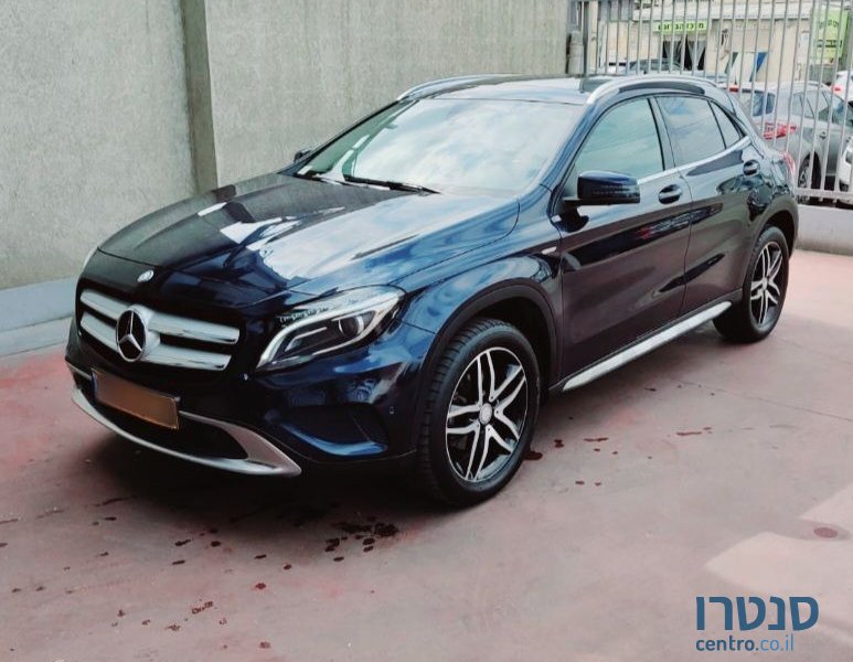 2017' Mercedes-Benz GLA מרצדס photo #1