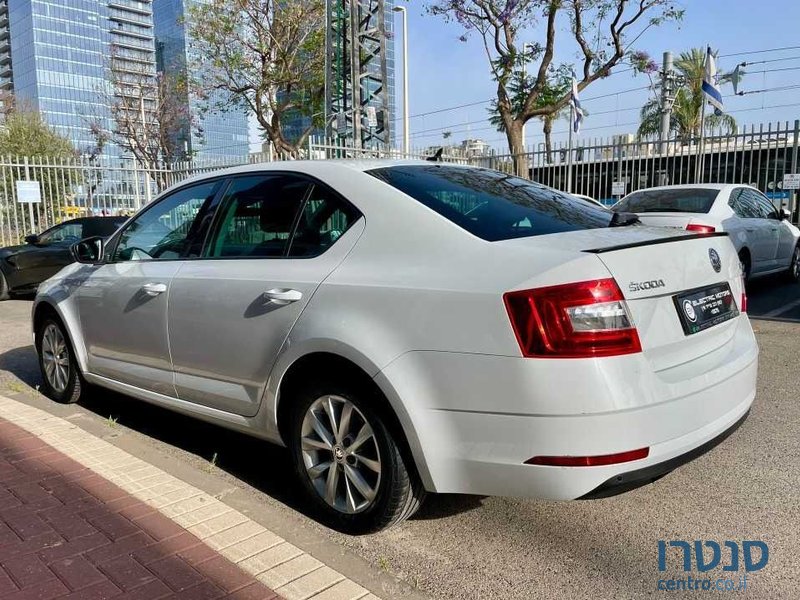 2020' Skoda Octavia סקודה אוקטביה photo #6