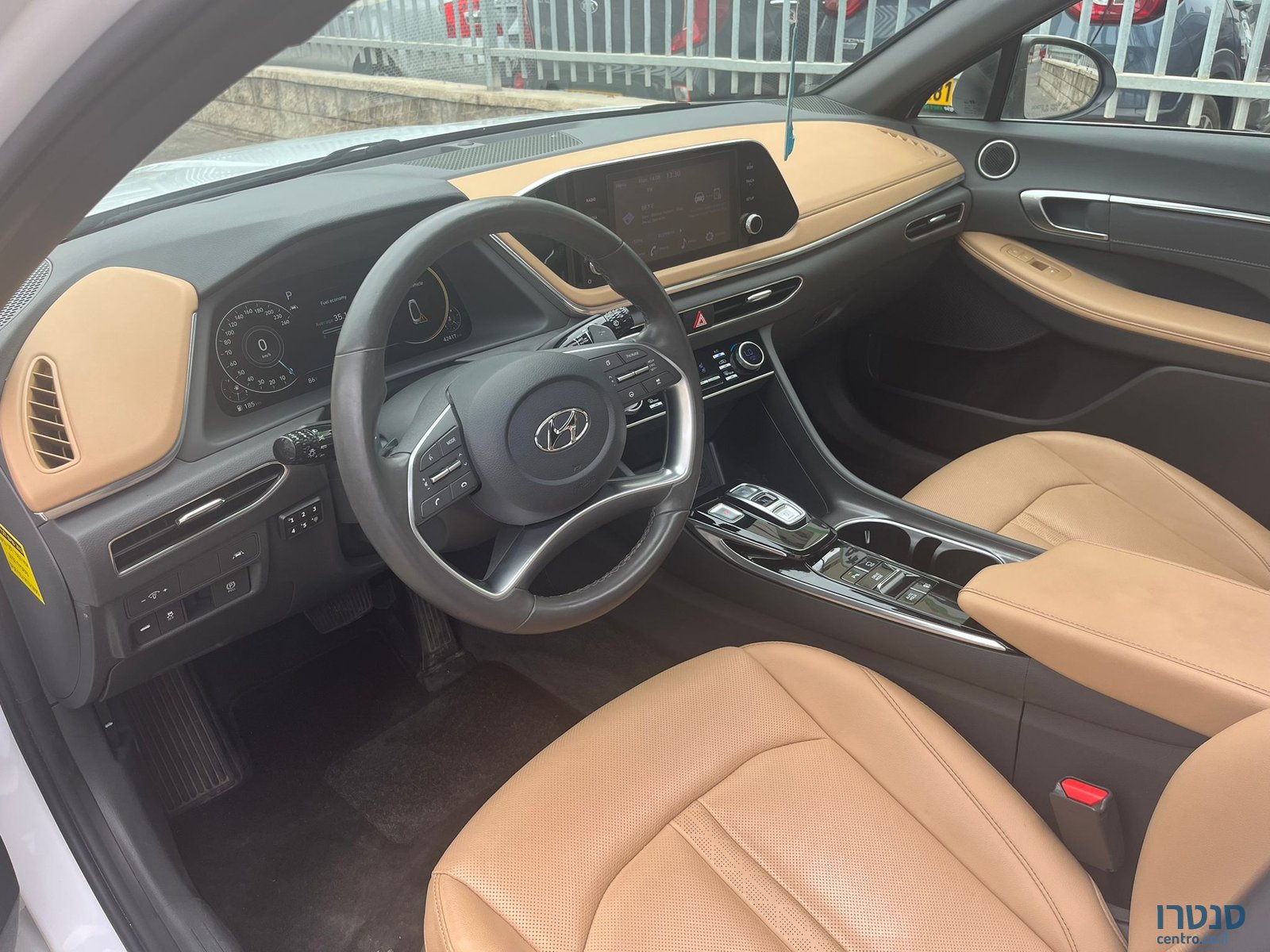 2022' Hyundai Sonata photo #2