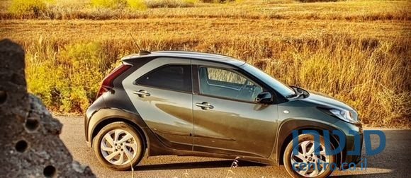 2022' Toyota Aygo טויוטה אייגו קרוס photo #3