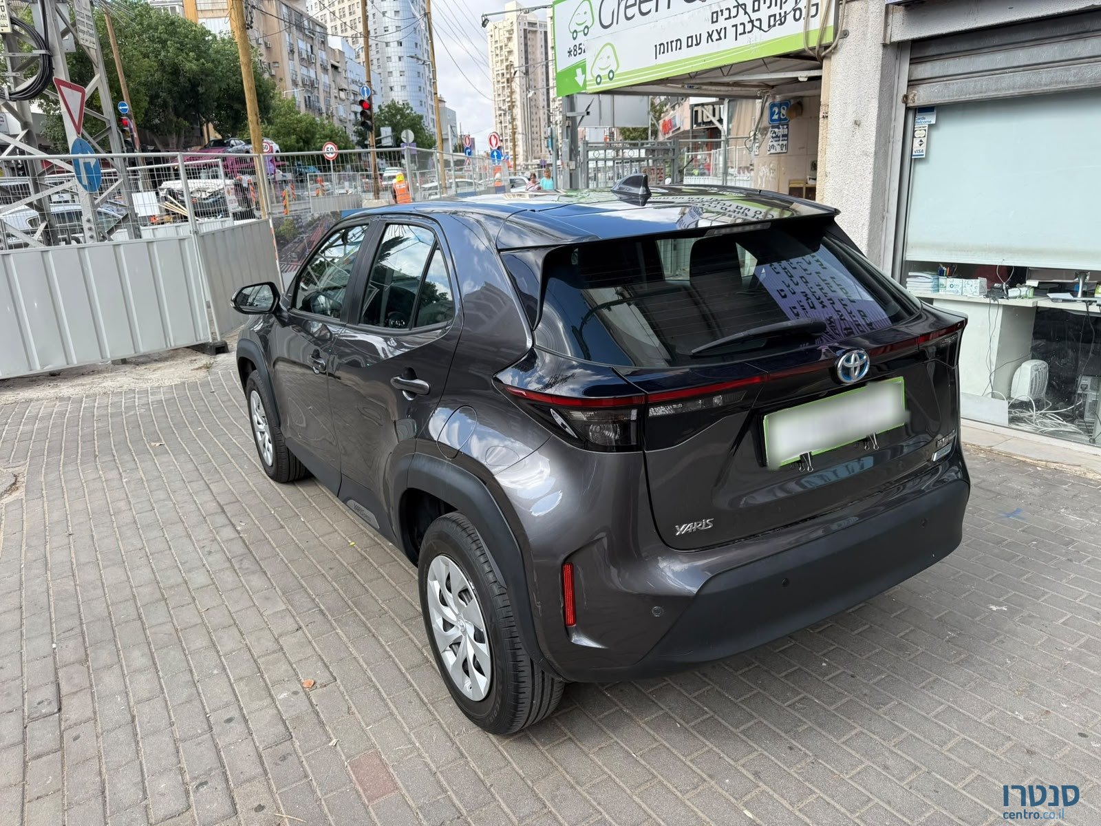 2023' Toyota Yaris Cross photo #3
