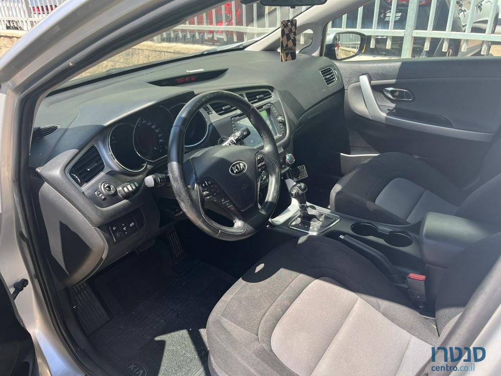 2016' Kia Ceed L X photo #4