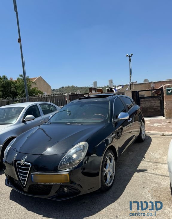 2014' Alfa Romeo Giulietta אלפא רומיאו ג'ולייטה photo #2