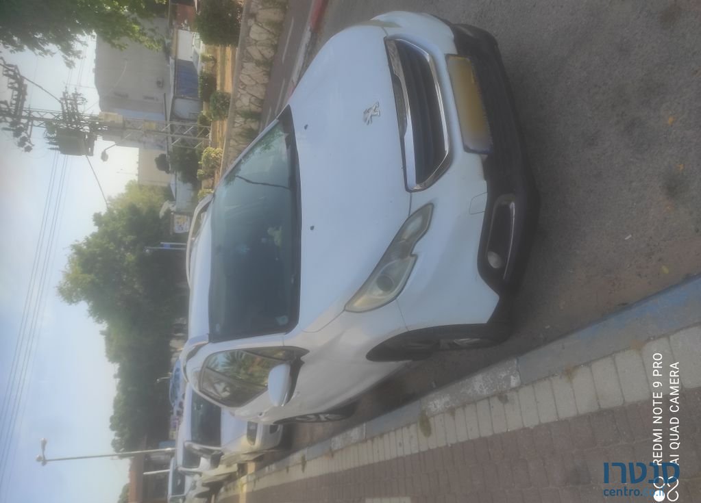 2015' Peugeot 2008 פיג'ו photo #1