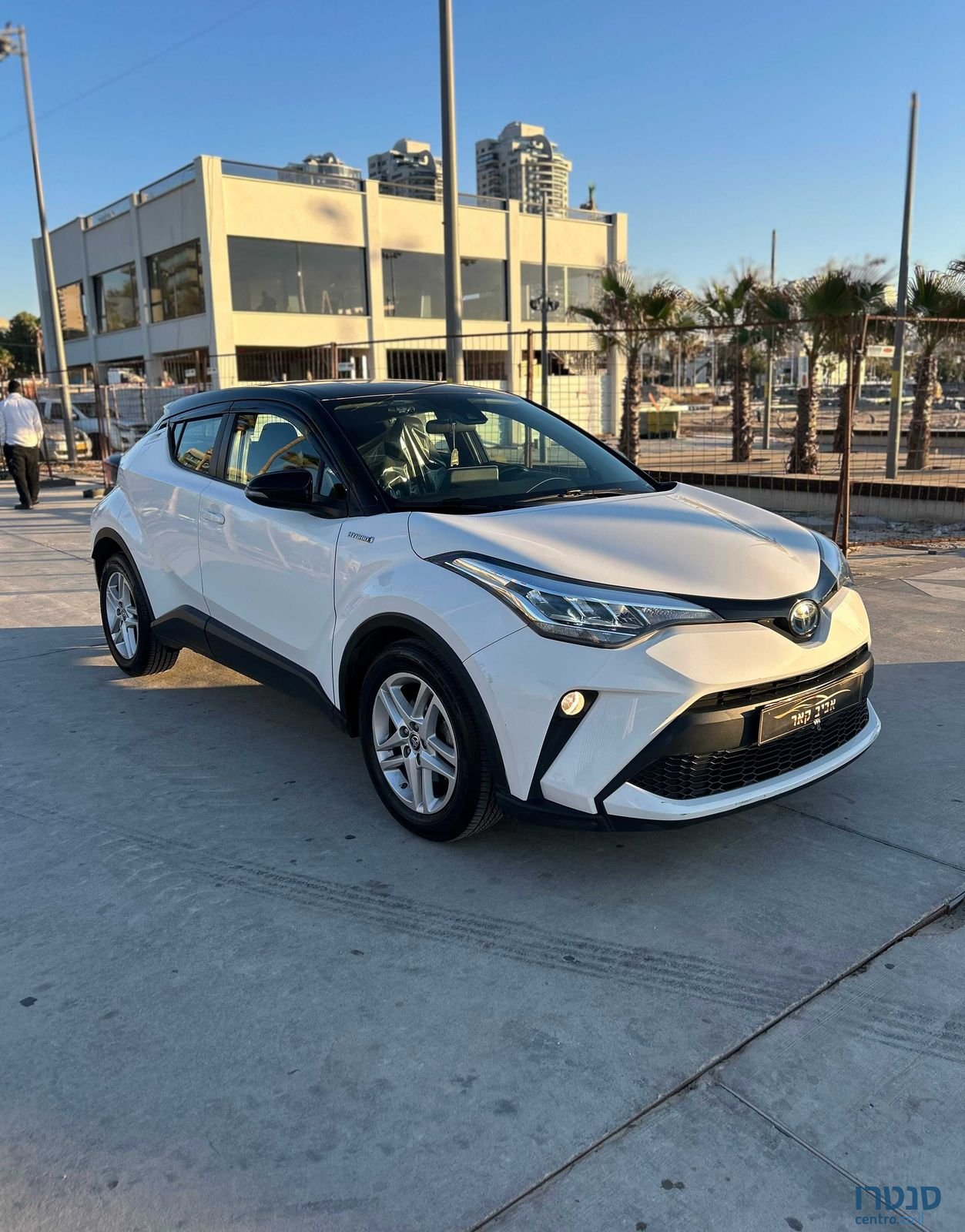 2020' Toyota C-HR טויוטה photo #3