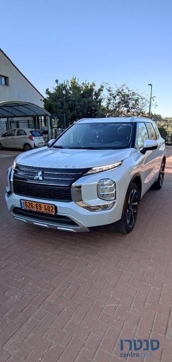 2021' Mitsubishi Outlander מיצובישי אאוטלנדר photo #2