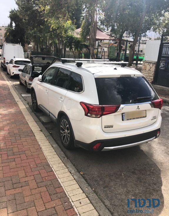 2016' Mitsubishi Outlander מיצובישי אאוטלנדר photo #4