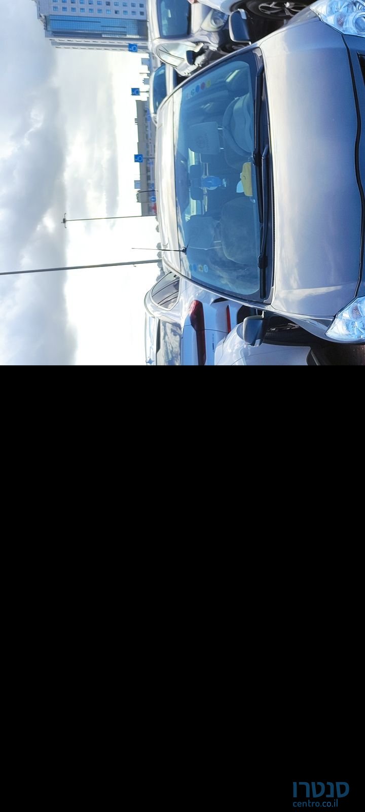 2011' Toyota Yaris טויוטה אוריס photo #1