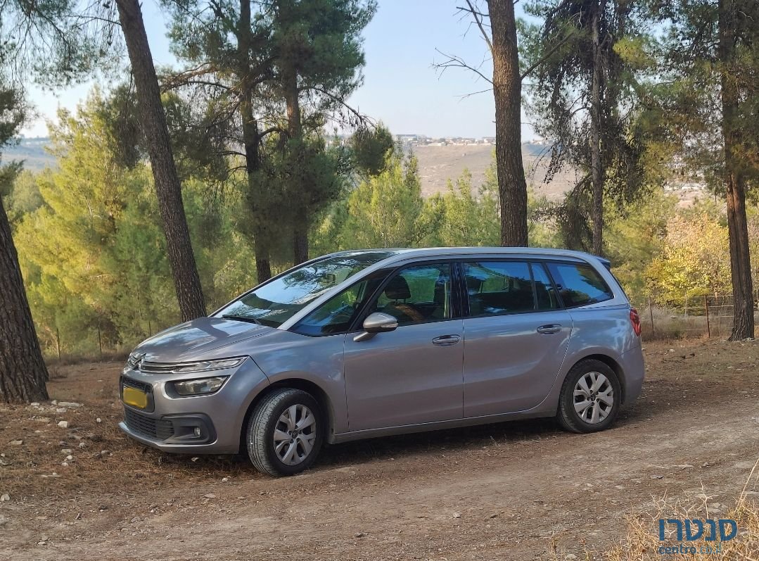 2017' Citroen C4 Picasso סיטרואן C4 פיקאסו photo #2