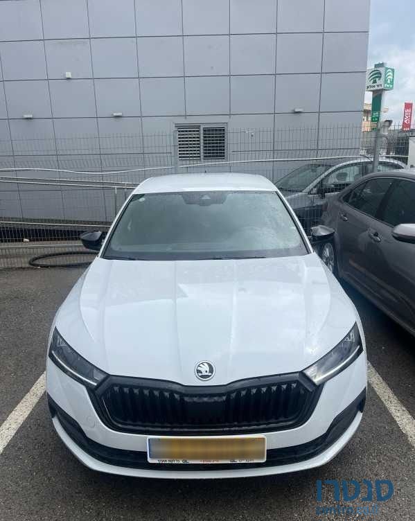 2021' Skoda Octavia סקודה אוקטביה photo #2