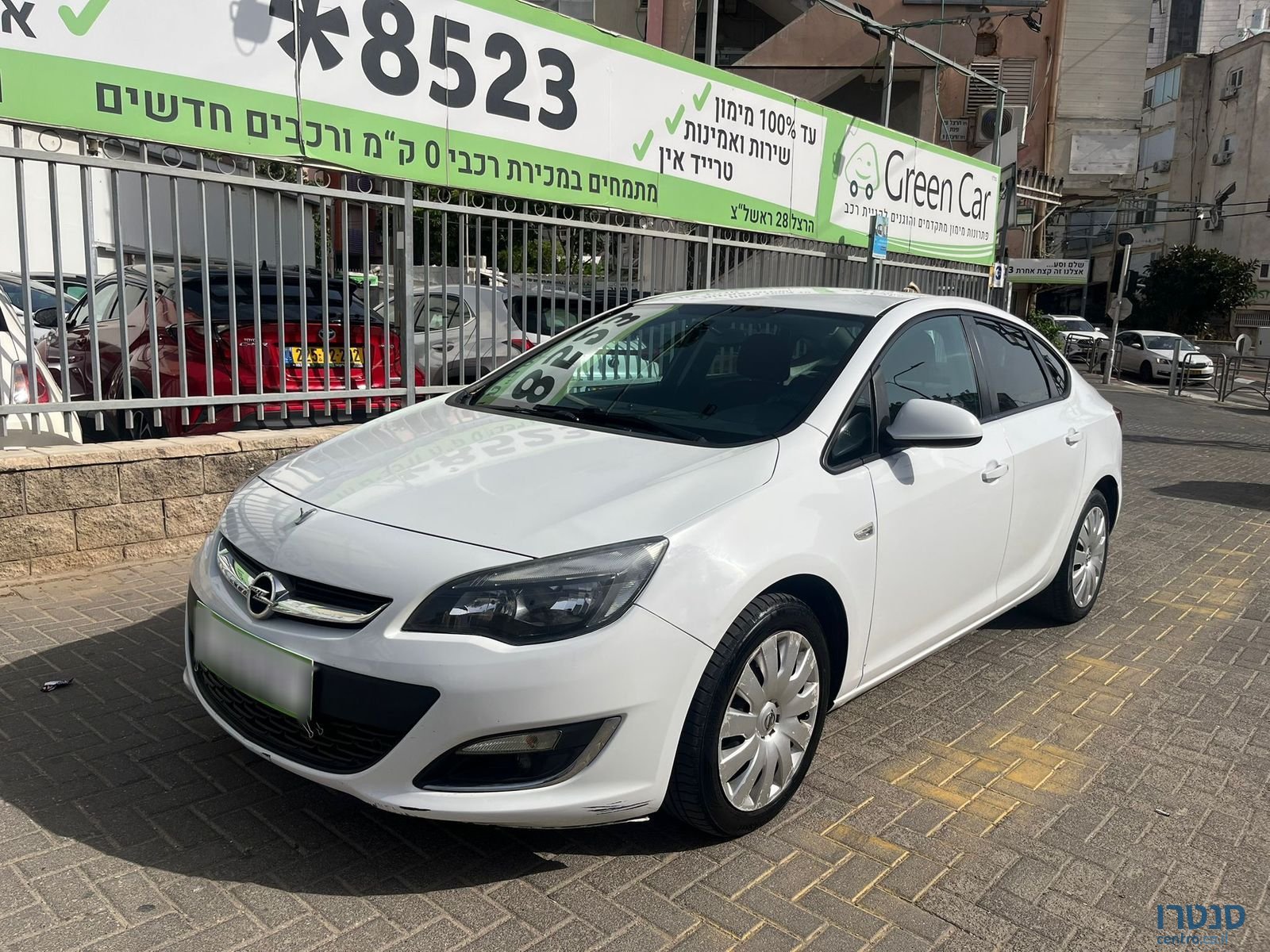 2014' Opel Astra photo #1