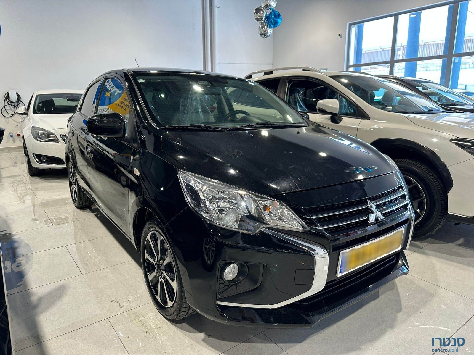 2021' Mitsubishi Space Star photo #1