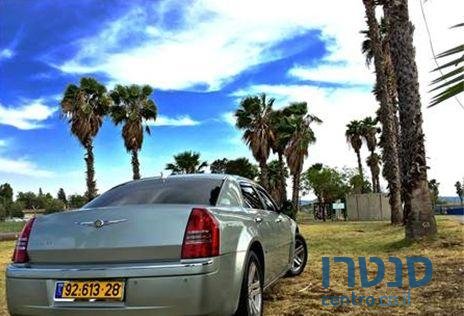 2005' Chrysler 300C 3500 photo #1