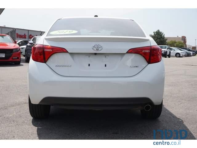 2019' Toyota Corolla photo #3
