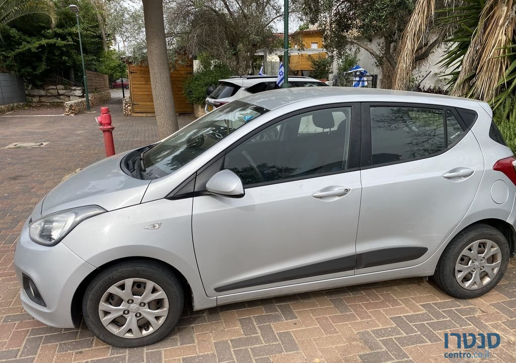 2015' Hyundai i10 יונדאי photo #1