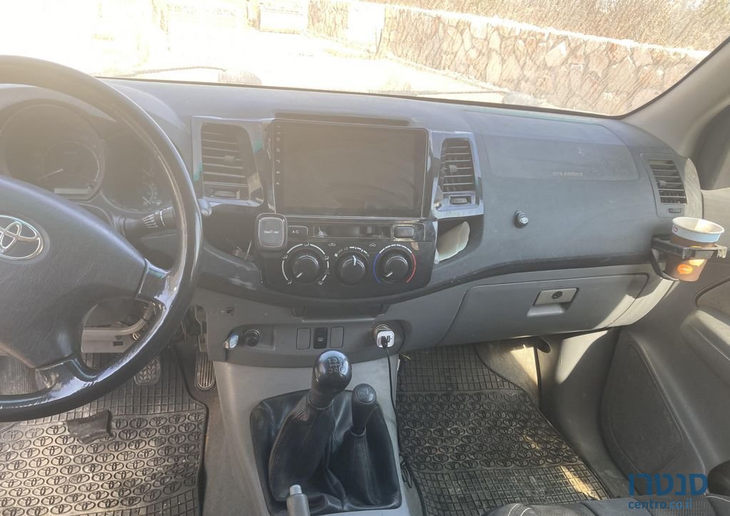 2008' Toyota Hilux 4x4 טויוטה היילקס ויגו photo #2