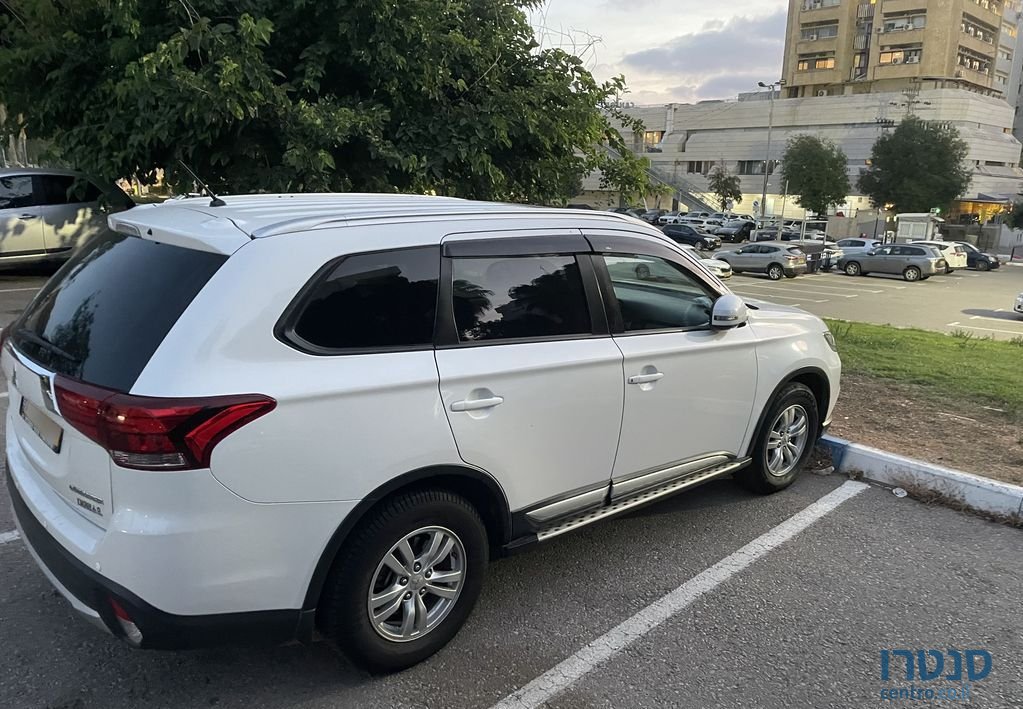 2016' Mitsubishi Outlander מיצובישי אאוטלנדר photo #2