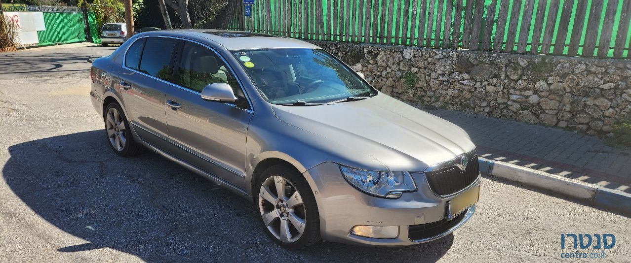 2011' Skoda Superb סקודה סופרב photo #2