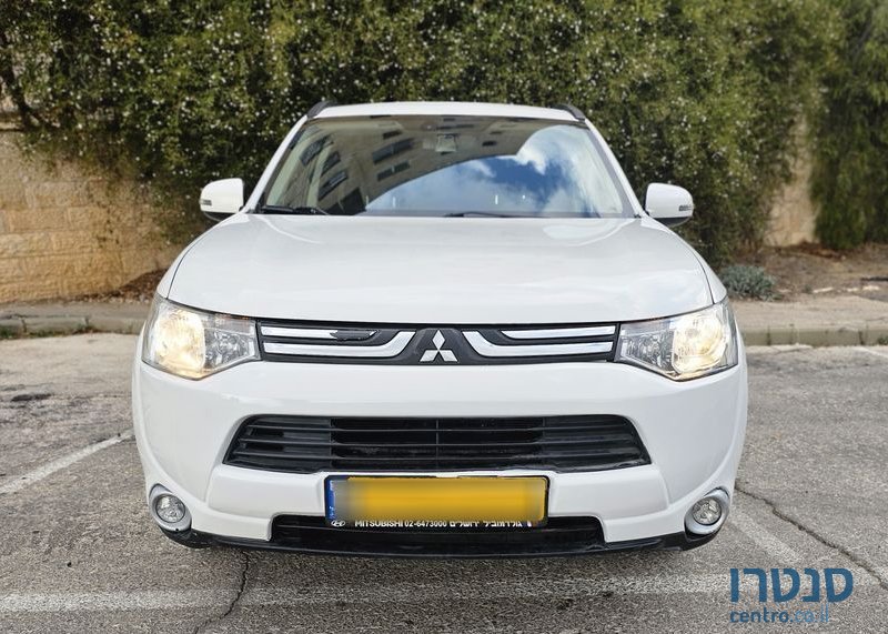 2013' Mitsubishi Outlander מיצובישי אאוטלנדר photo #2