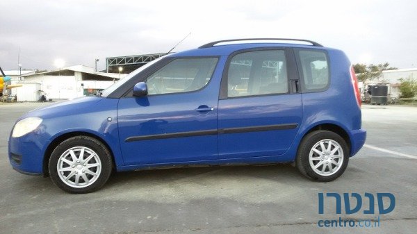 2008' Skoda Roomster photo #1