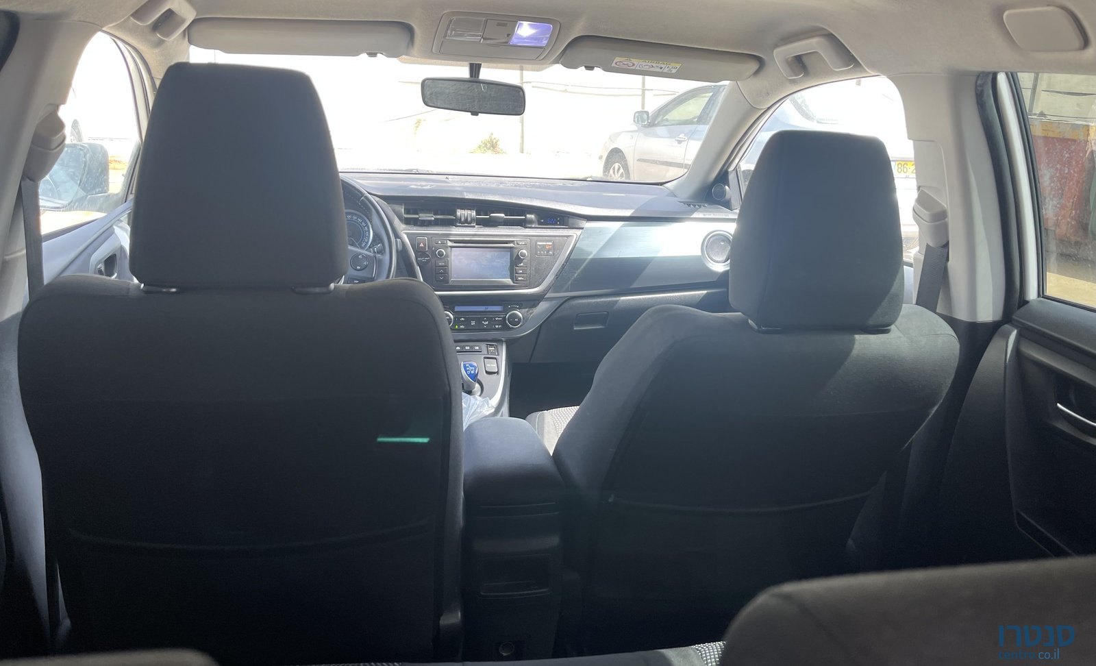 2015' Toyota Auris טויוטה אוריס photo #5