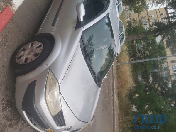 2008' Renault Megane photo #1